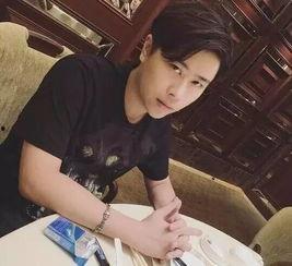 娱乐吃瓜直播间007主播